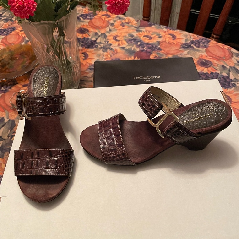 Chic comfortable slightly used, worn less than 30 times